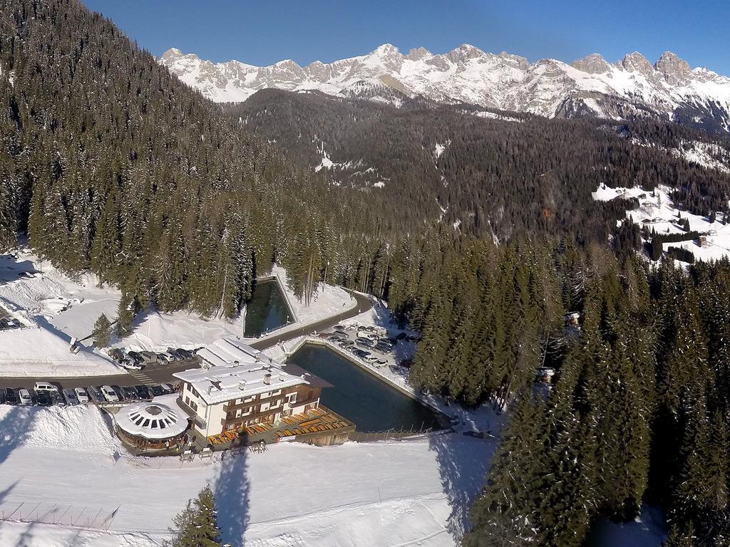 Hotel Pensione Dolomiti ファルカーデ エクステリア 写真